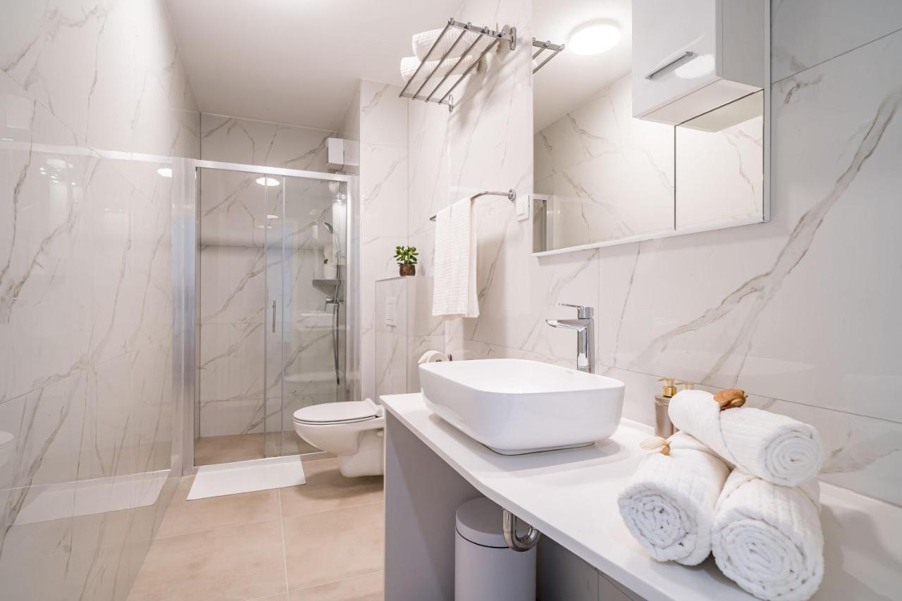 Ostrea Apartment *